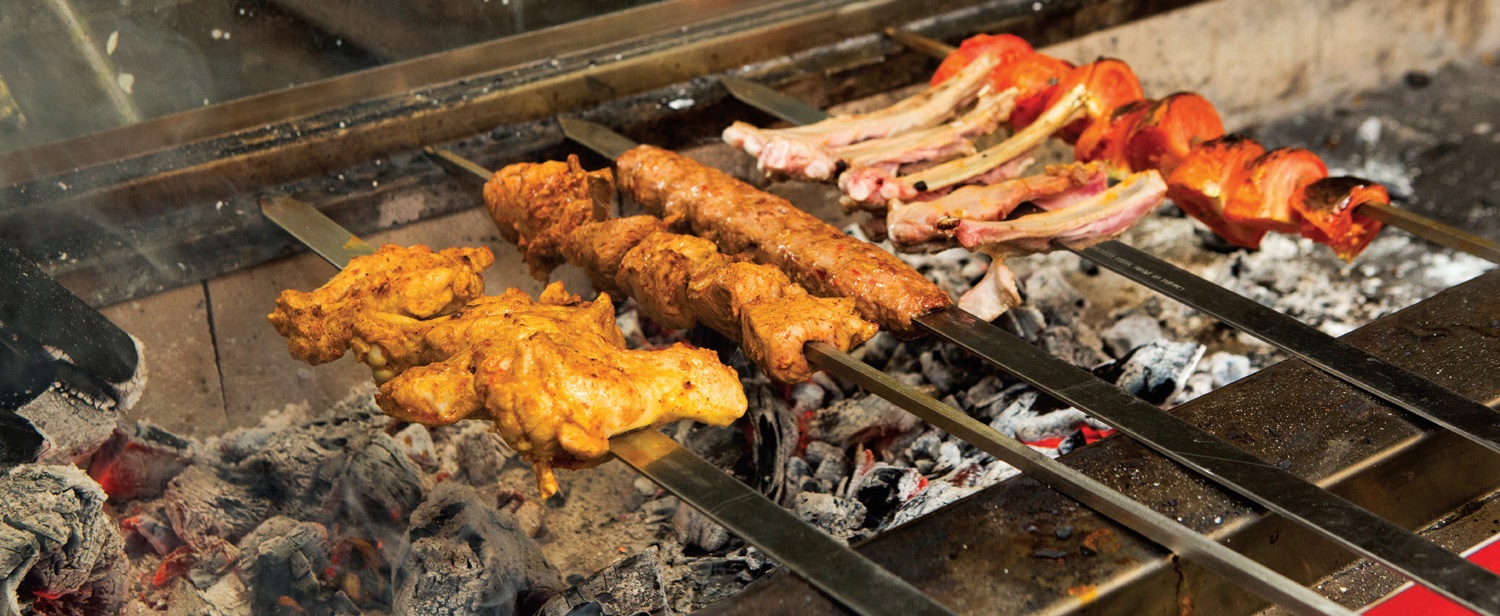 Mėsa turkų virtuvėje – vienas pagrindinių produktų. Ilgus amžius ruošdami mėsą, turkai ištobulino jos kepimo technologijas, tarp jų – ir kepimą ant iešmo