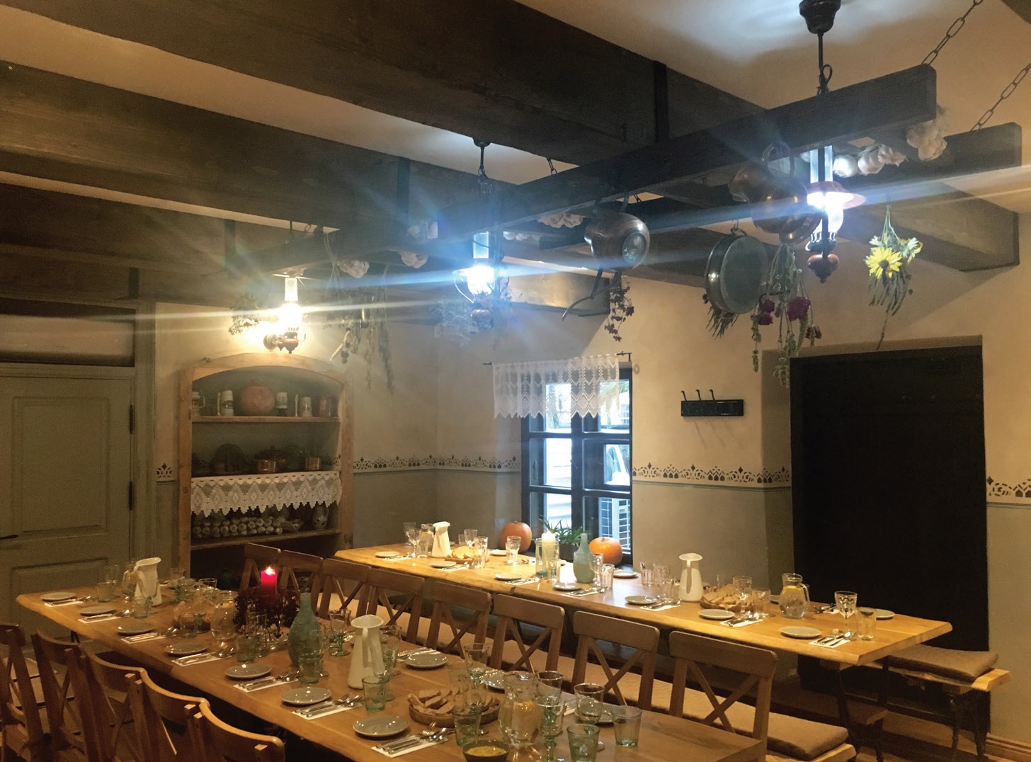 Zyplių dvaro restoranas „Kuchmistrai“ kviečia paskanauti vietinių ir istorinių bajoriškų patiekalų