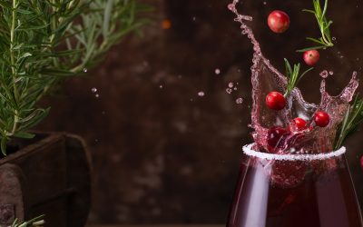 Duoklė uogoms – kuo gardinsime karštus gėrimus ir kokteilius šią žiemą?